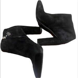 Suede black boots size 8.5 The Wishbone